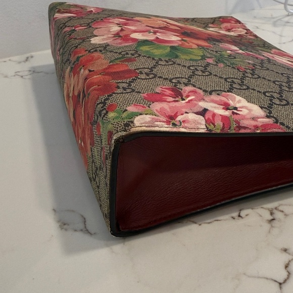 Gucci Blooms Clutch - Picture 6 of 11